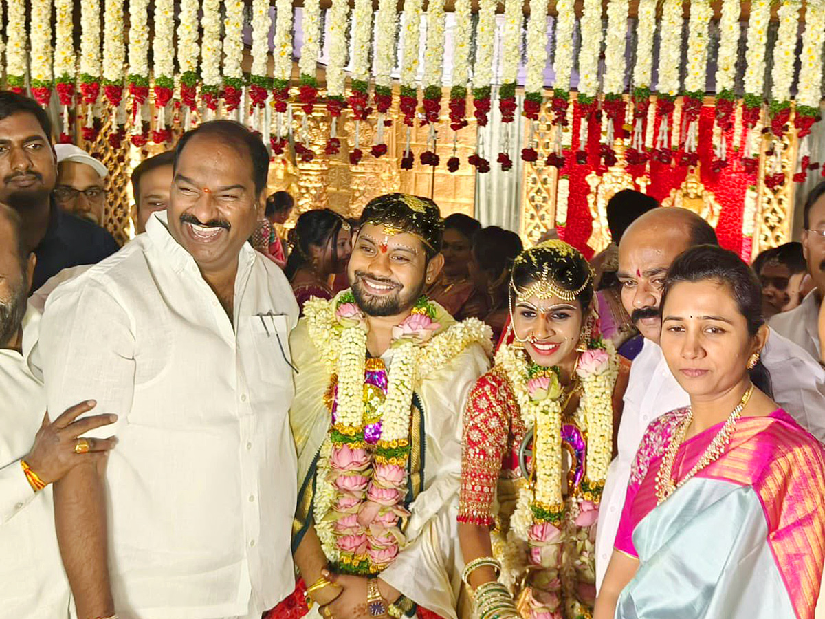 GHMC_20BRS_20Corporator_20Hema_20Samala_20Marriage_20Photos_20Goes_20Viral__20_285_29.jpg 5
