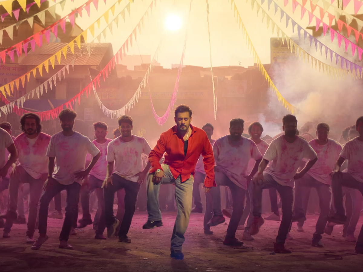 Holy_20song_20in_20Sikandar_20movie2.jpg 4