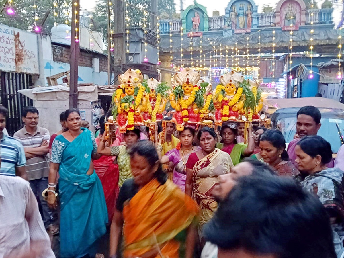 Tholella_20Sambaram_20In_20Pydithalli_20Sirimanu_20Utsavam_20Photos__20_2813_29.jpg 13