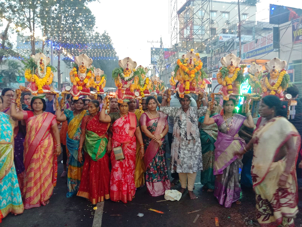 Tholella_20Sambaram_20In_20Pydithalli_20Sirimanu_20Utsavam_20Photos__20_2814_29.jpg 14