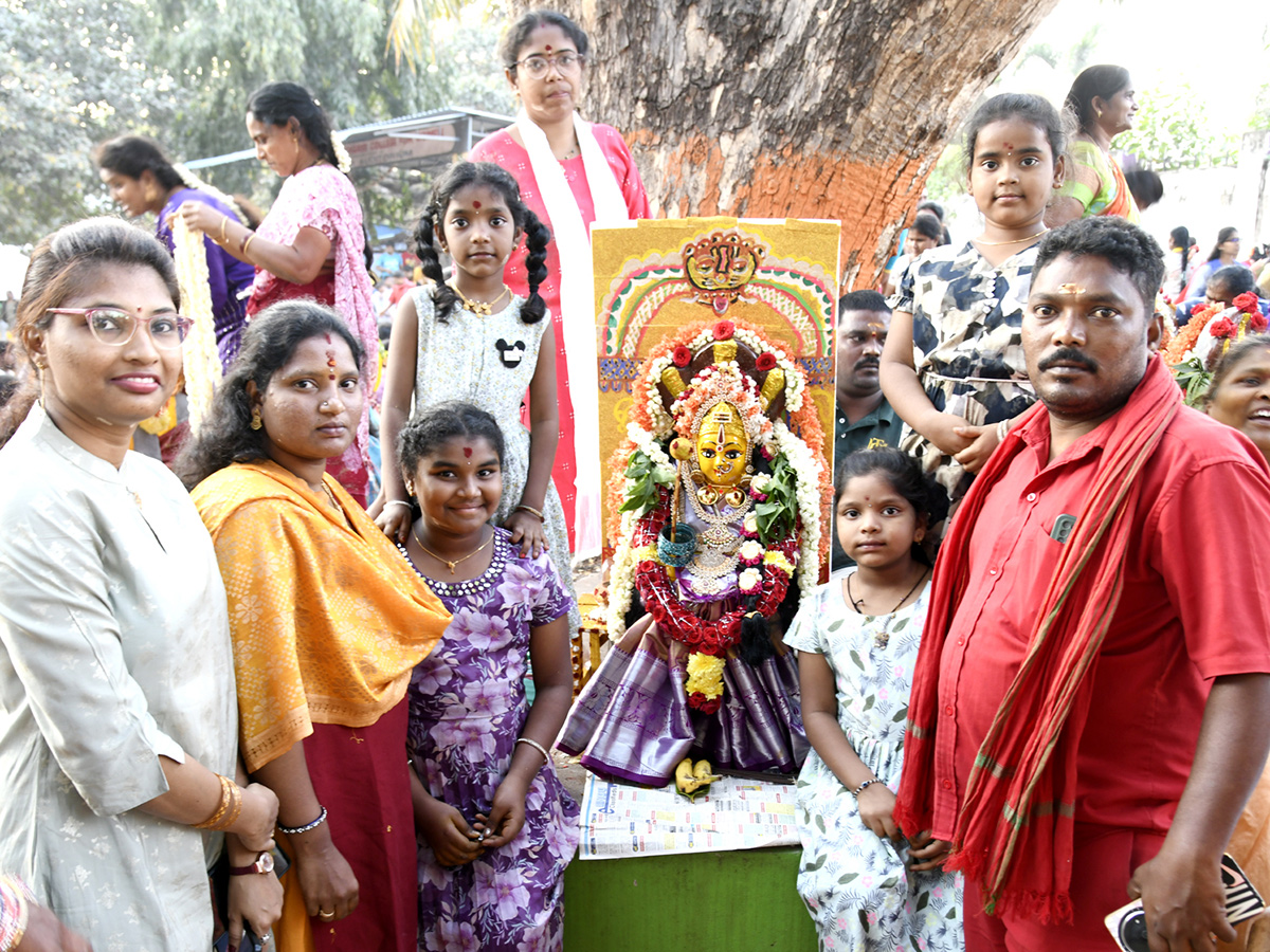 Tholella_20Sambaram_20In_20Pydithalli_20Sirimanu_20Utsavam_20Photos__20_287_29.jpg 7
