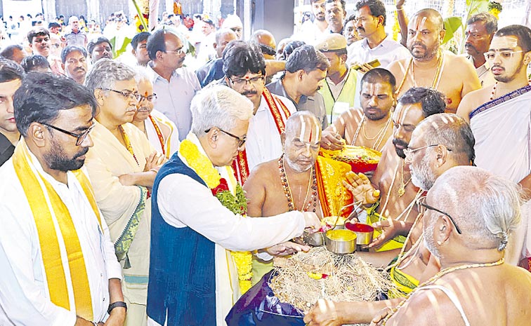 yadadhi.jpg