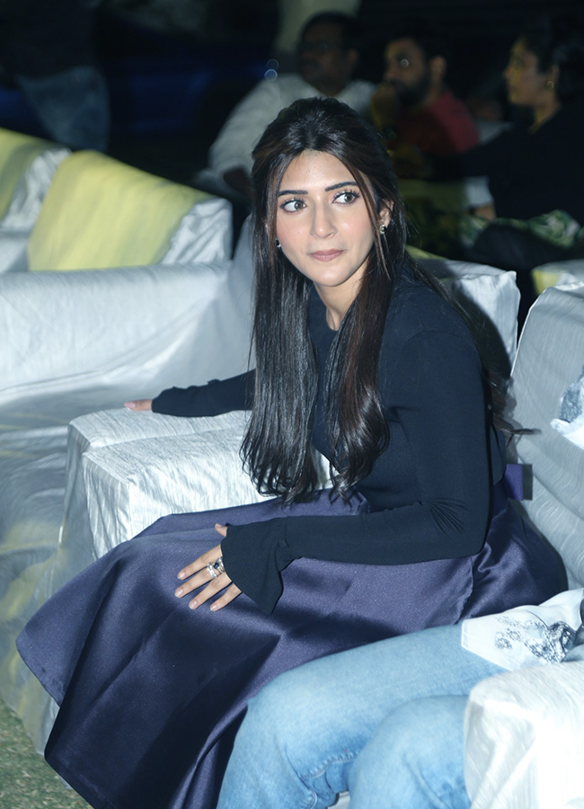 Actress_20Sreeleela_20at_20Robinhood_20Movie_20Press_20Meet__20_289_29.jpg 9
