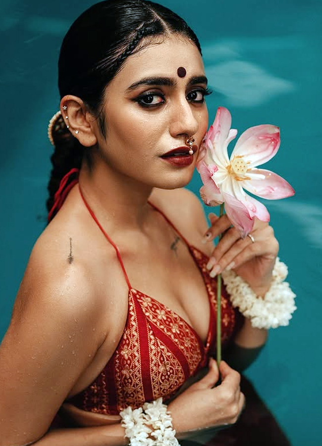 Priya_20prakash_20warrier10_0.jpg 11