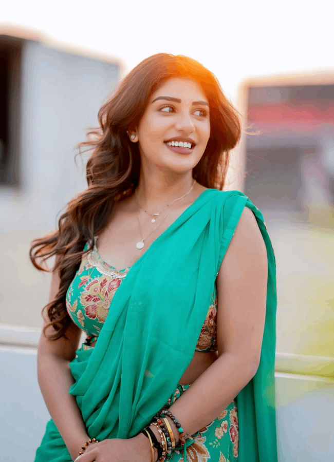 Actress_20Surekha_20Vani_20Daughter_20Supritha_20Latest_20Photos_20_286_29.png 6