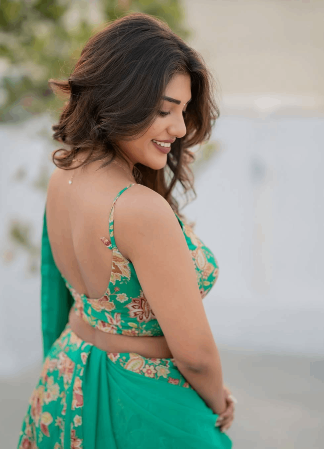 Actress_20Surekha_20Vani_20Daughter_20Supritha_20Latest_20Photos_20_289_29.png 9
