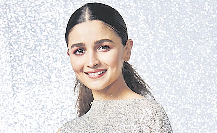 Alia-Bhatt-2520Bhatt.jpg