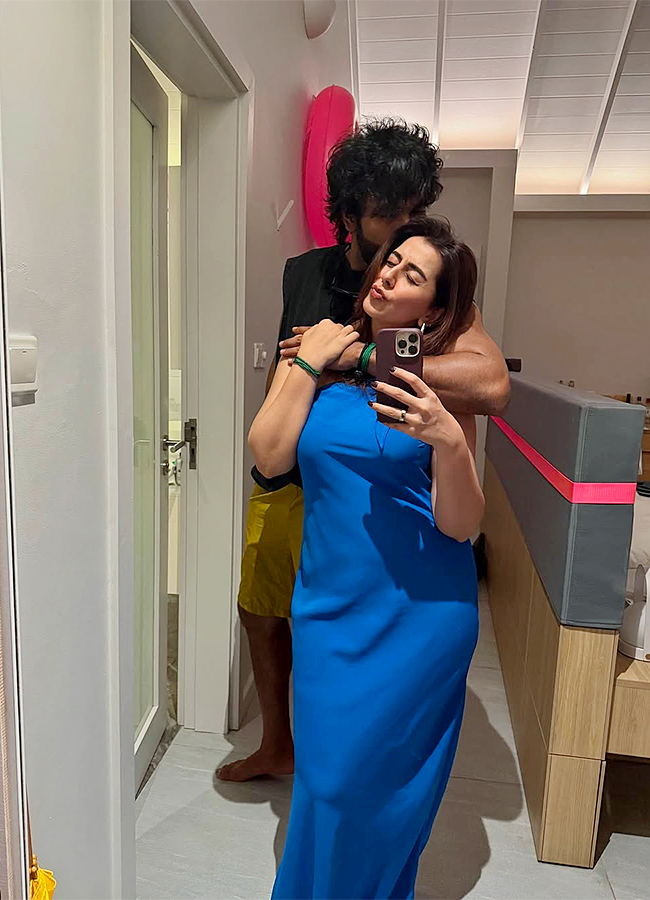 Nikki_20Galrani_20and_20Aadi_20Pinisetty_20seen_20chilling_20out_20over_20the_20weekend__20_2813_29_0.jpg 13
