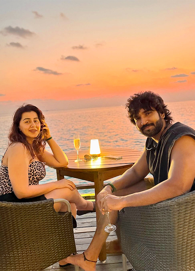 Nikki_20Galrani_20and_20Aadi_20Pinisetty_20seen_20chilling_20out_20over_20the_20weekend__20_283_29_0.jpg 3