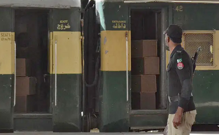 Train1.jpg