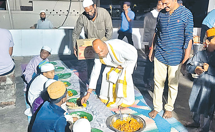 hinduman-iftar.jpg