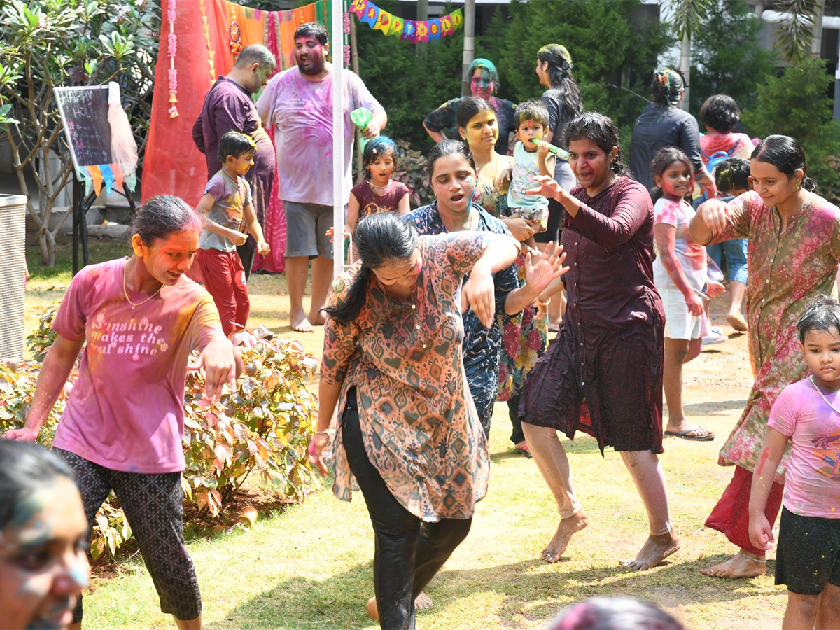 holi_20celebrations_20hyderabad__20_2815_29.jpg 15