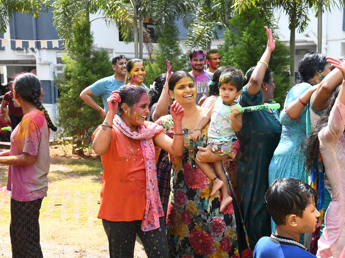holi_20celebrations_20hyderabad__20_289_29.jpg 9