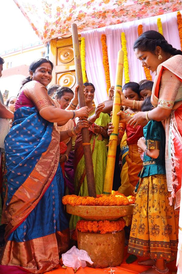Sita_20Rama_20Kalyanam_20Grandly_20Held_20In_20Bhadrachalam_20Temple__20_2810_29.jpg 10