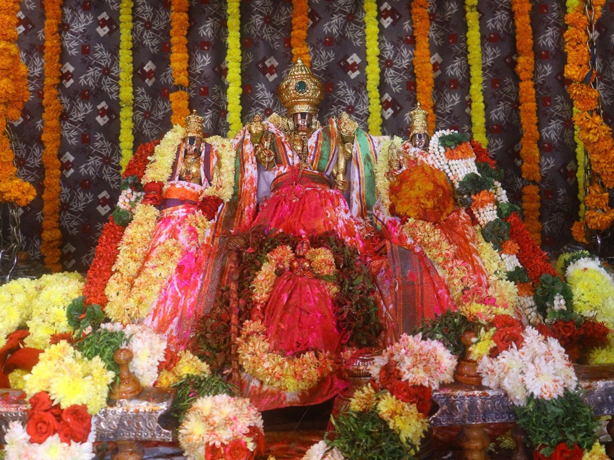 Sita_20Rama_20Kalyanam_20Grandly_20Held_20In_20Bhadrachalam_20Temple__20_2816_29.jpg 16