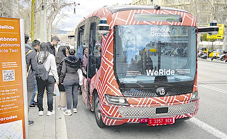 DRIVERLESS-BUS.jpg