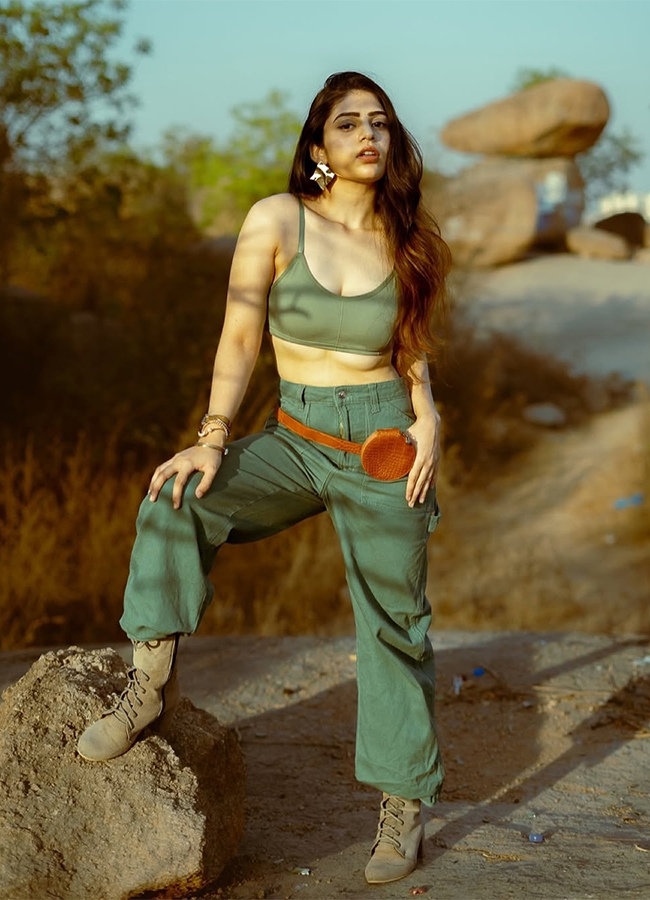 Masuda_20Movie_20Actress_20Bandhavi_20Sridhar_20HD_20Photos__20_288_29.jpg 8