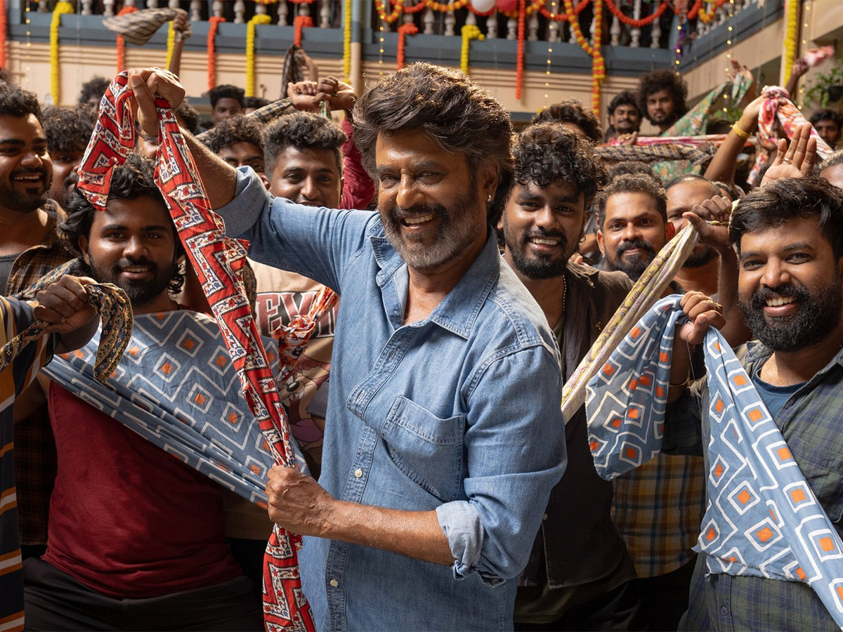 Rajinikanth-Coolie-Movie-HD-Stills_-_2812_29.jpg 13