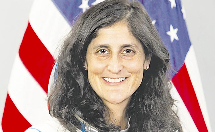 SUNITA.jpg