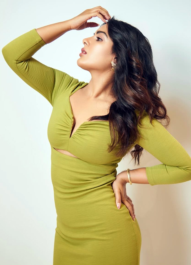 SamyukthaMenon_20latest_20photos9.jpg 10