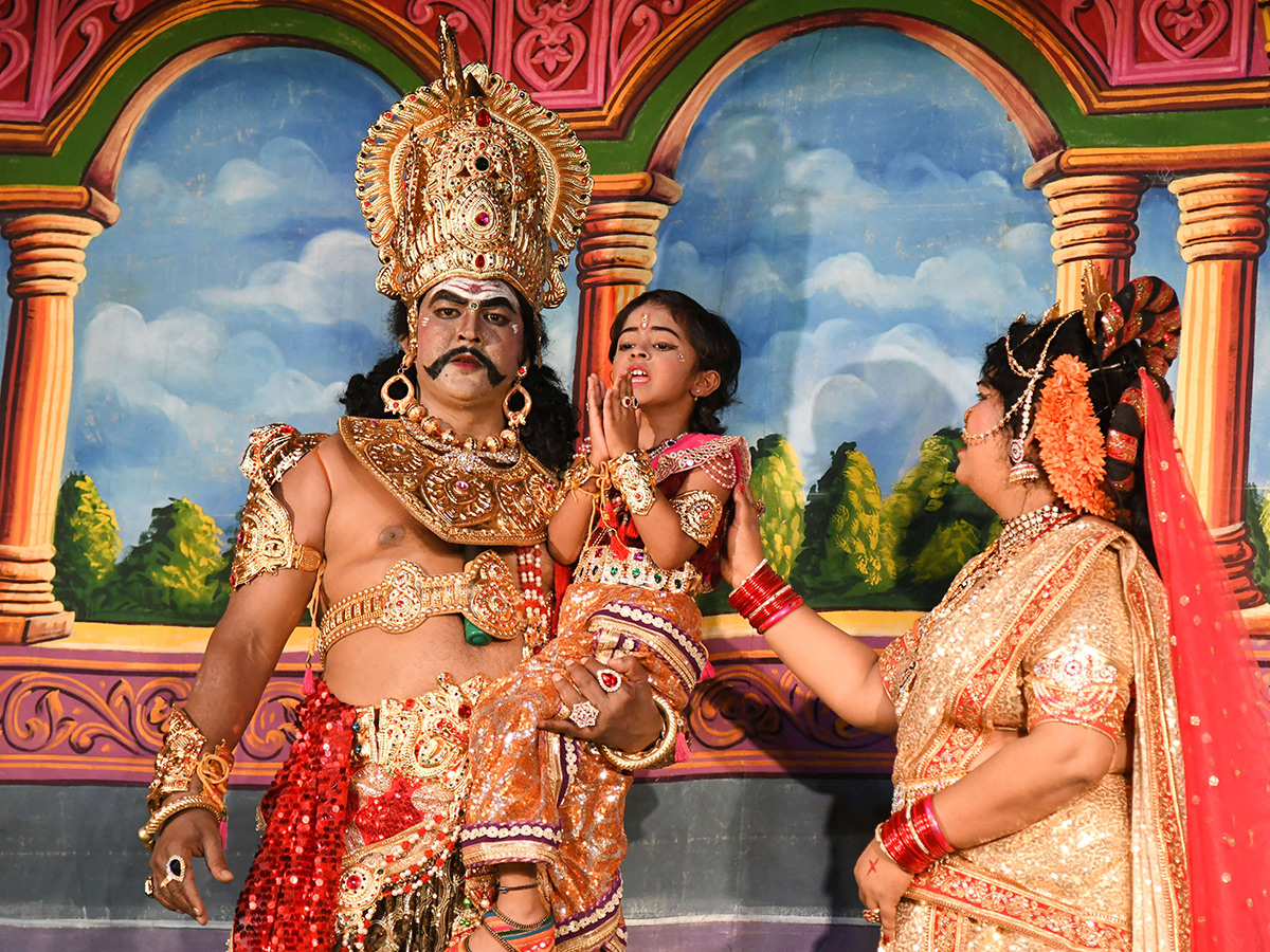 Surabhi_20Drama_20Festival_20At_20Vijayawada_20Photos__20_285_29.jpg 5