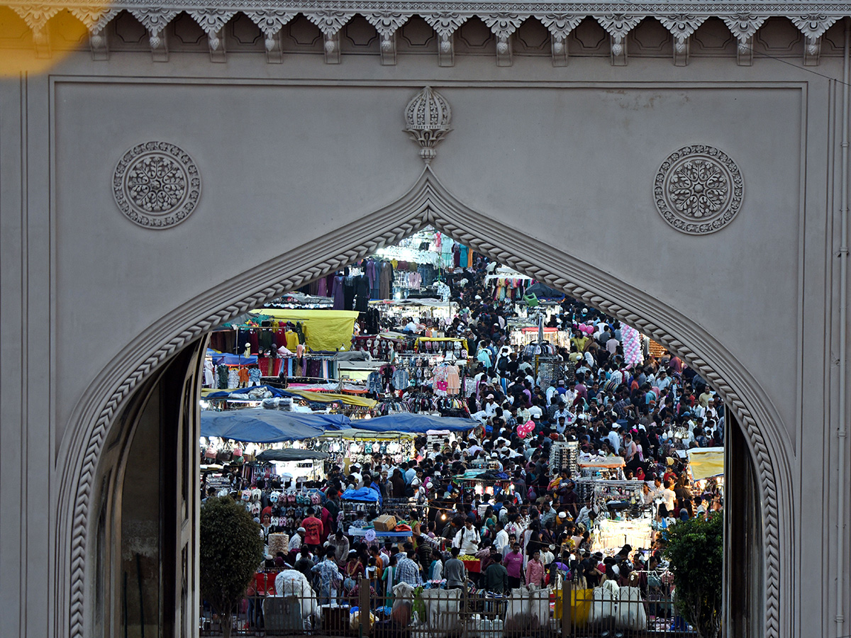 Ramadan_20Nights_20at_20Charminar_20Hyderabad_20Photos__20_286_29.jpg 6