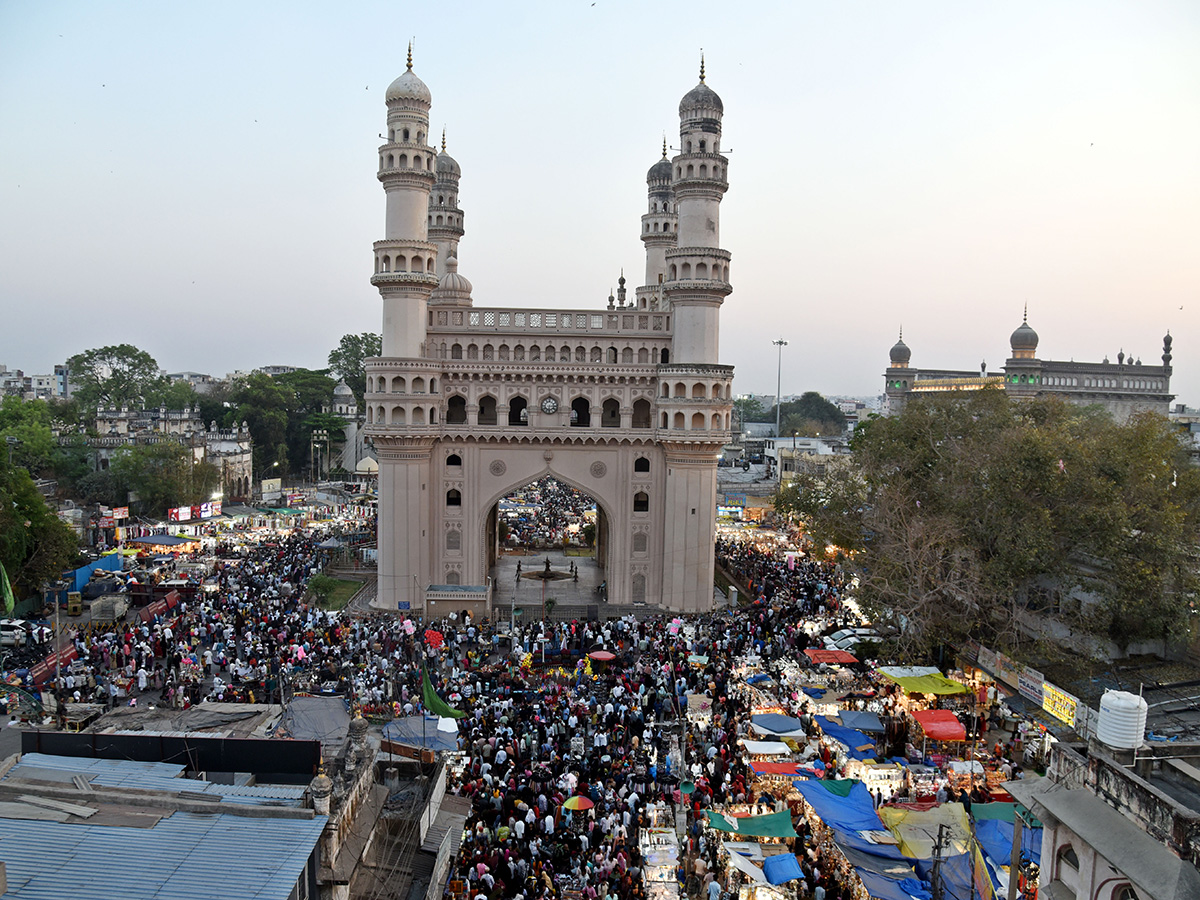 Ramadan_20Nights_20at_20Charminar_20Hyderabad_20Photos__20_288_29.jpg 8