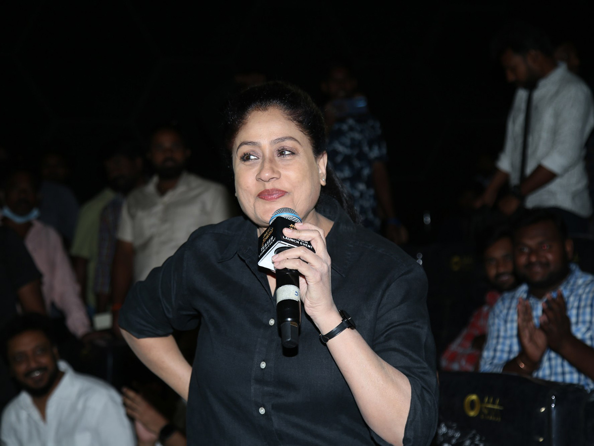 Arjun_20Son_20Of_20Vyjayanthi_20Teaser_20Launch_20Event_20Gallery__20_286_29.jpg 6