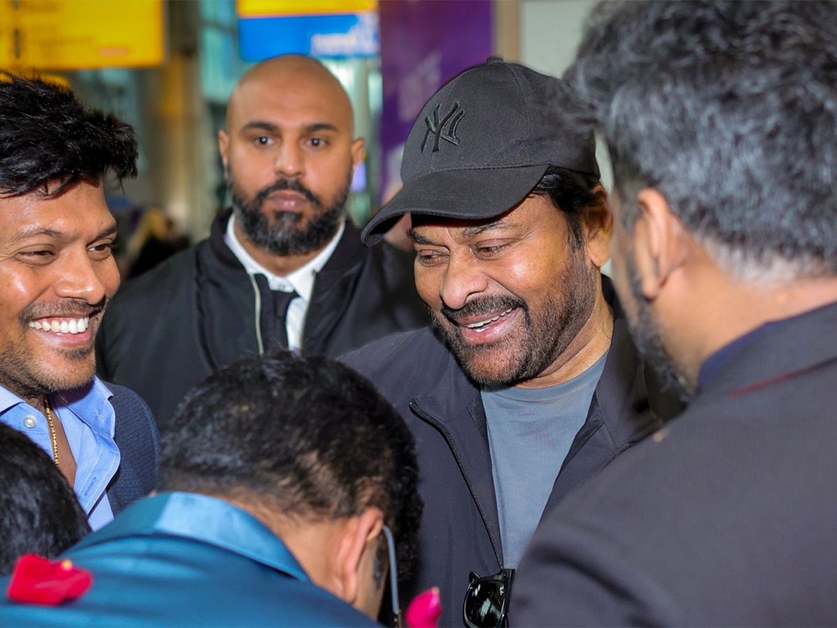 Chiranjeevi_20Life_20Time_20Achievement_20Award_20UK_20Photos__20_282_29.jpg 2