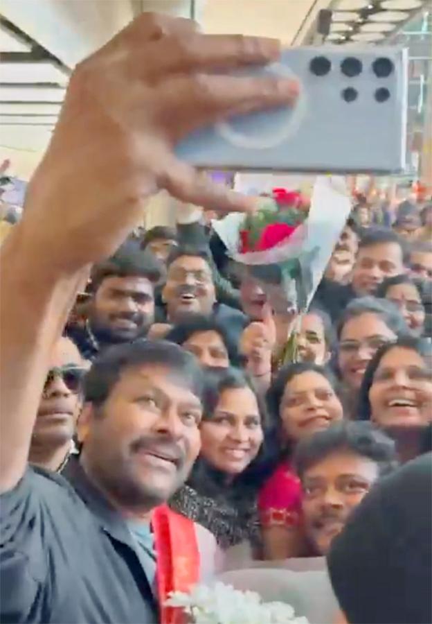 Chiranjeevi_20Life_20Time_20Achievement_20Award_20UK_20Photos__20_288_29.jpg 8