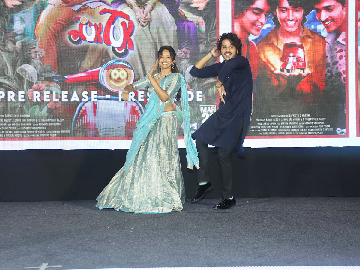 Tuk_20Tuk_20Movie_20Pre_20Release_20Event_20Photos__20_281_29.jpg 1
