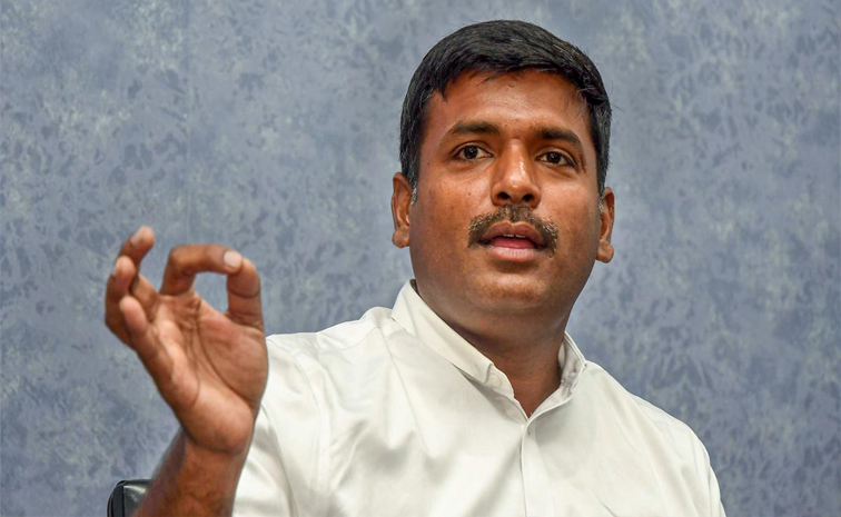 gudivada_20amarnath_20and_20chandrababu.jpg