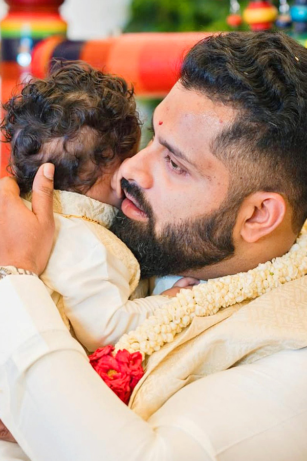 Sumalatha_20Ambareesh_20Grand_20Son_20Naming_20Ceremony_20Photos_20_2810_29.jpg 7