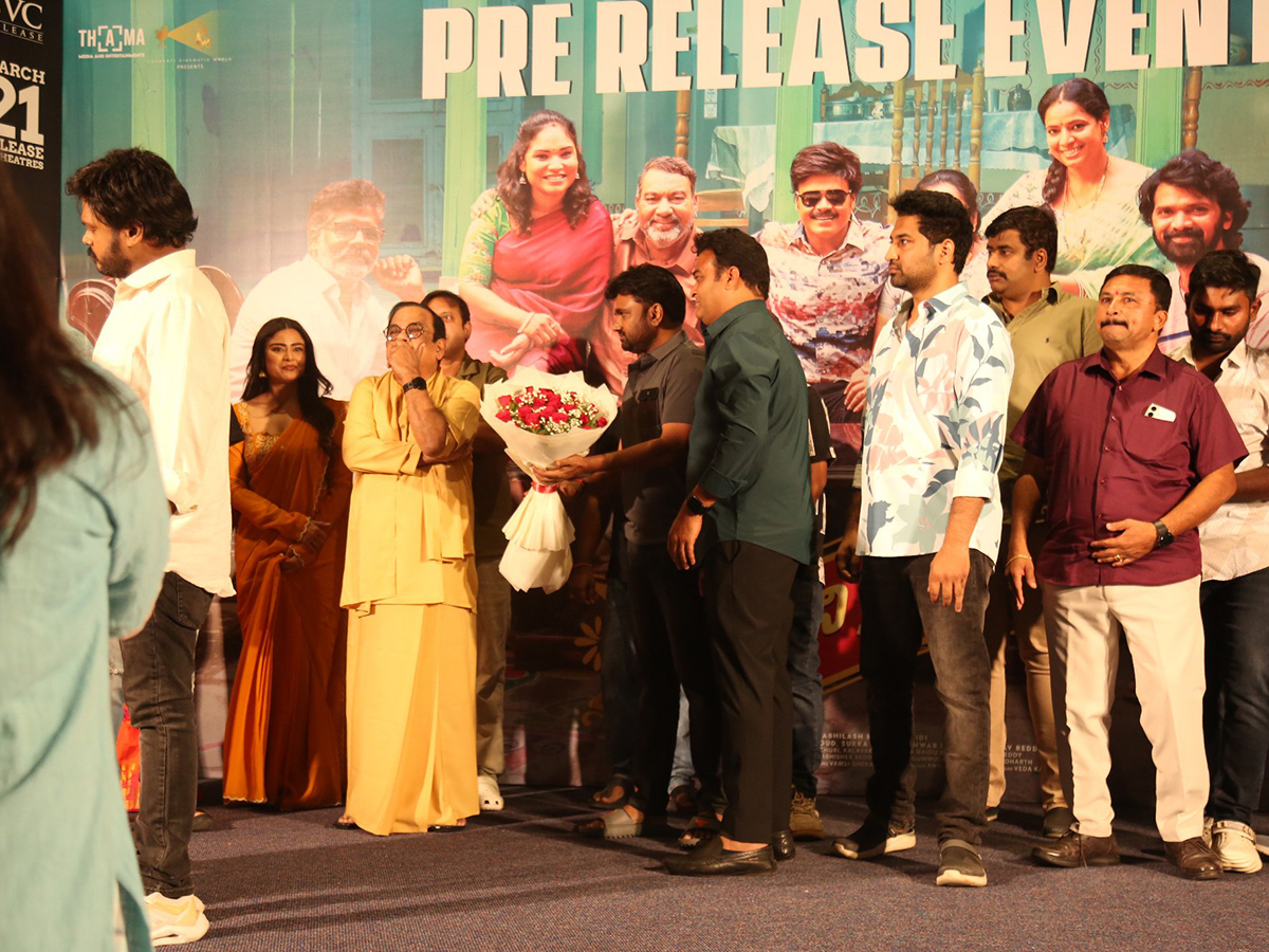 Pelli_20Kani_20Prasad_20Movie_20Pre_20Release_20Event_20Photos__20_2810_29.jpg 10