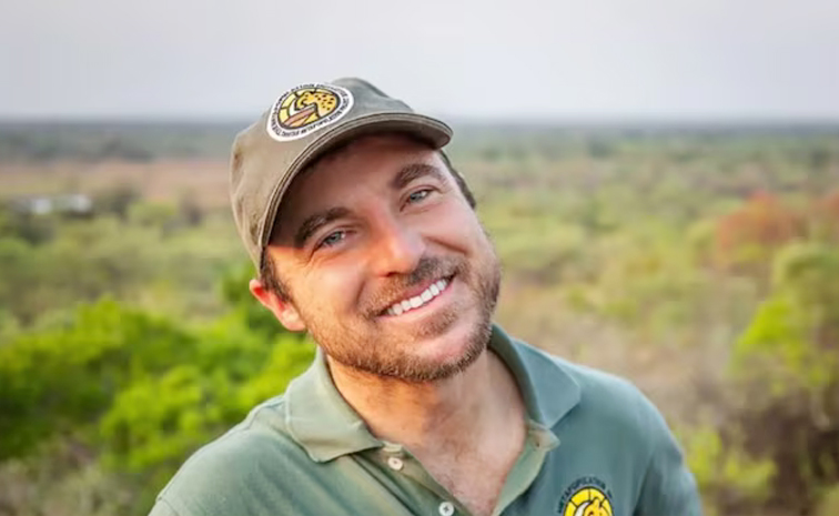 Vincent-van-der-Merwe-with-.jpg