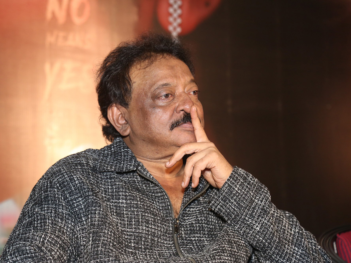 RGV_20Saree_20Movie_20Trailer_20launch_20Pics_12.jpg 10