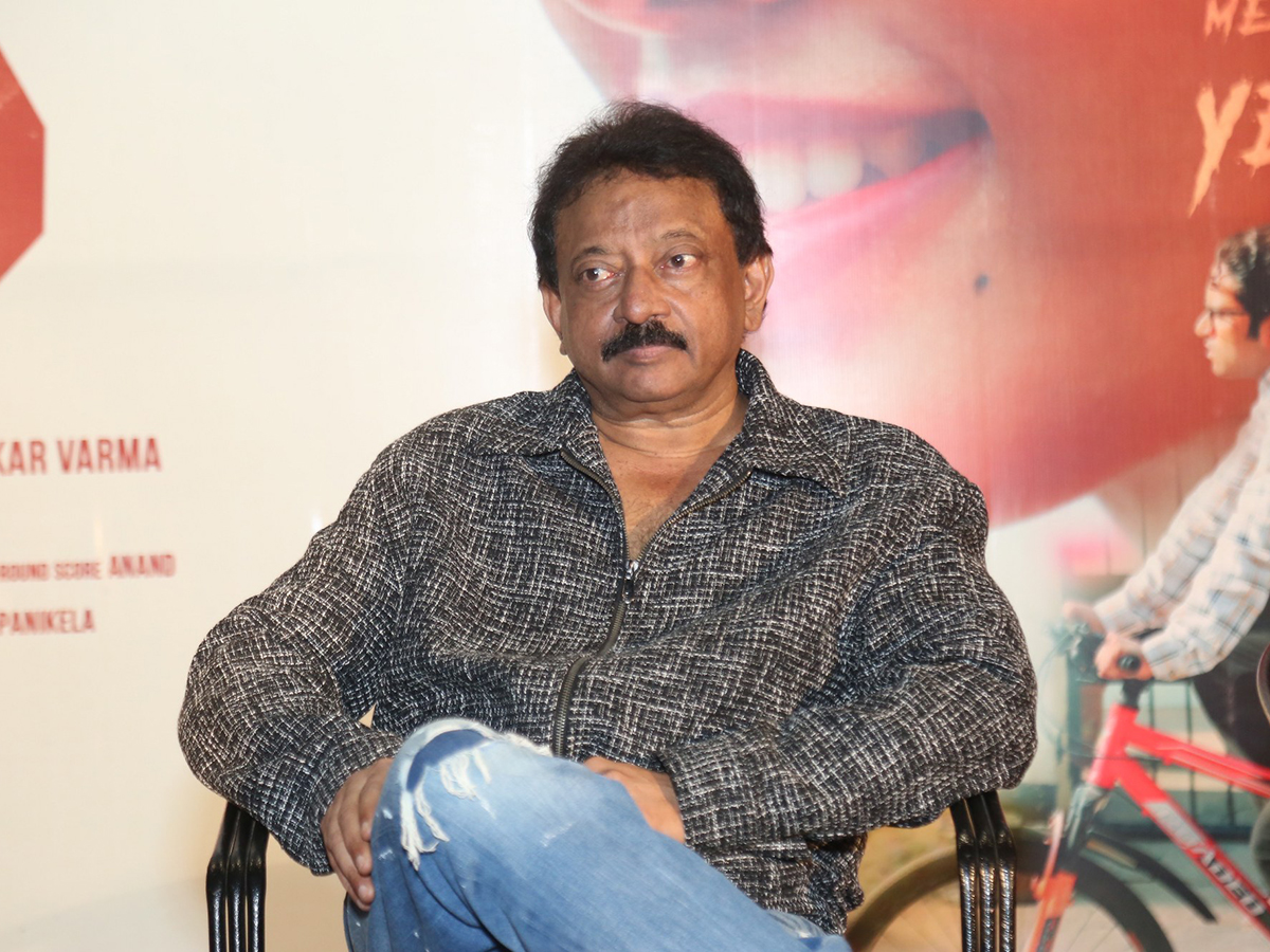 RGV_20Saree_20Movie_20Trailer_20launch_20Pics_13.jpg 11