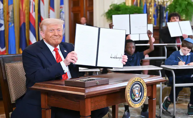 Trump_Sign_Education.jpg