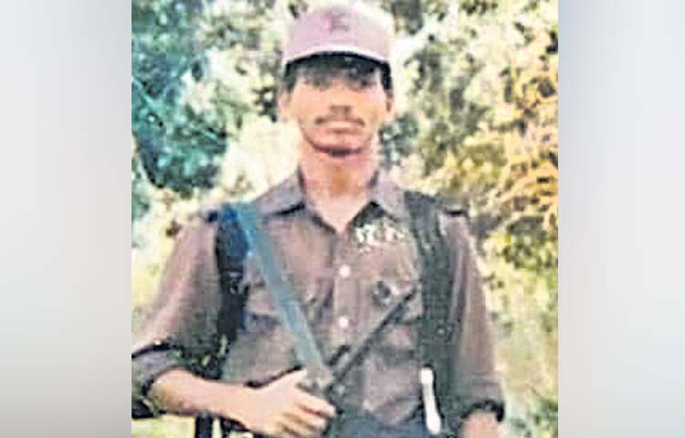 naxals.jpg