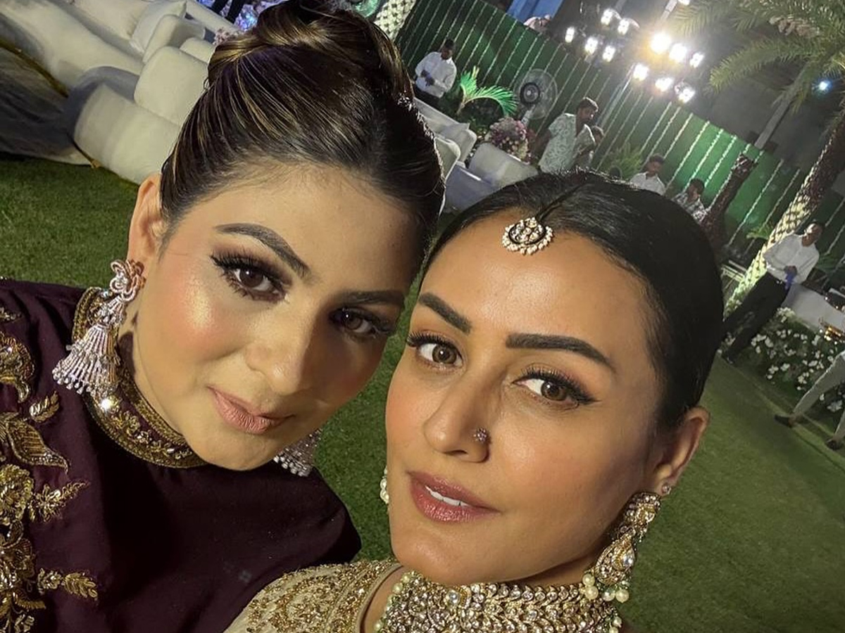 Namrata_20And_20Upasana_20Attended_20Friend_20Iftar_20Party_20Photos_20_283_29.jpg 4