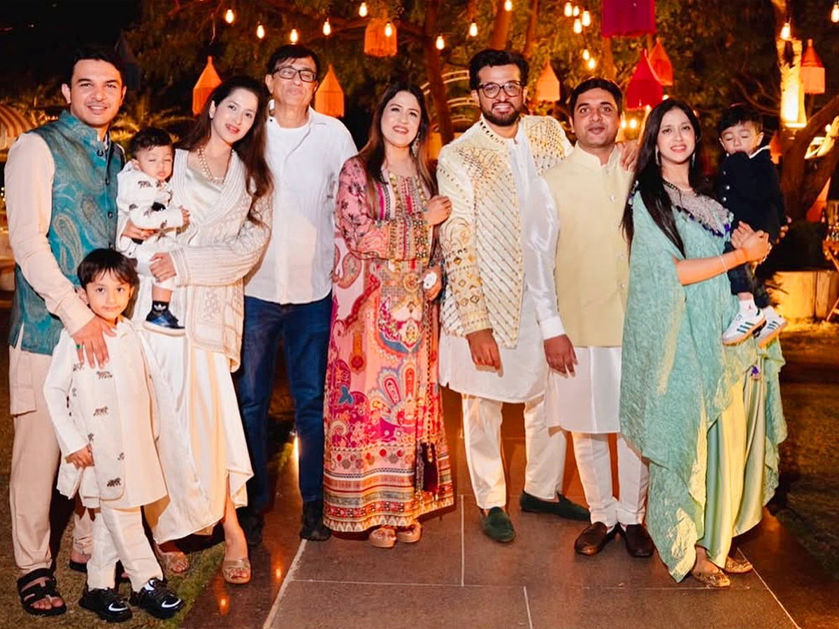 PV_20Sindhu_20shares_20Unseen_20Pictures_203_20month_20Wedding_20Anniversary_20Photos_20_289_29.jpg 10