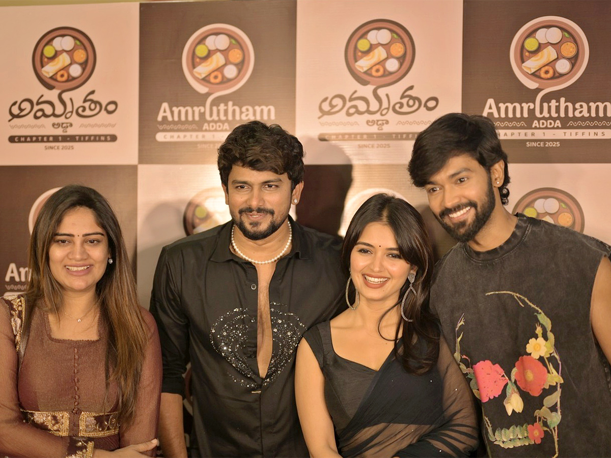 Actor_20VJ_20Sunny_20Grand_20Launch_20of_20Amrutham_20Adda_20hotel_20hyderabad__20_282_29.jpg 2