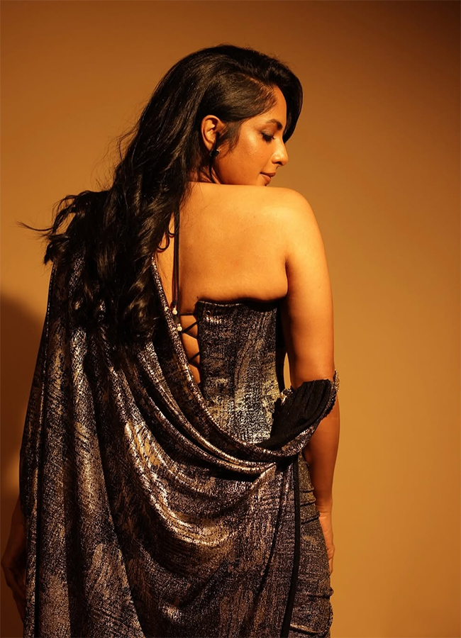 Actress_20Sriya_20Reddy_20Latest_20Photos_20Goes_20Viral__20_2812_29.jpg 12