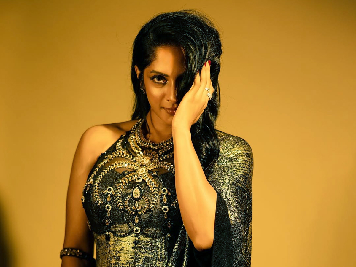 Actress_20Sriya_20Reddy_20Latest_20Photos_20Goes_20Viral__20_281_29.jpg 1