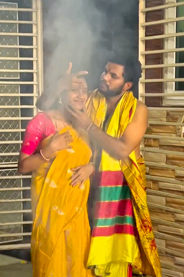 My_20Village_20Show_20Anil_20Geela_20Couple_20perform_20Chandi_20Homam_20Pooja_20Photos_20_289_29.jpg 10