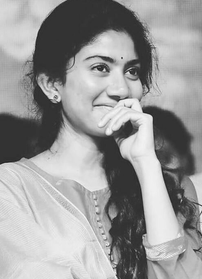 Rising_20Star_20Sai_20Pallavi_20latest_20photos_20_287_29.jpg 7