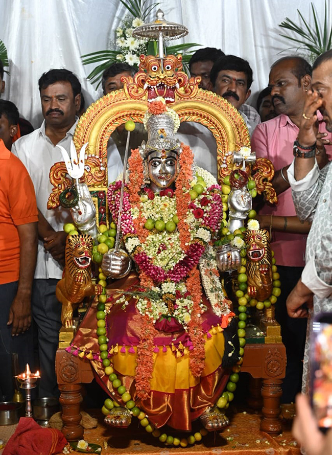 Sri_20Suguturu_20gangamma_20Jatara_20Grand_20Celebrations_20In_20punganur__20_2810_29.jpg 10
