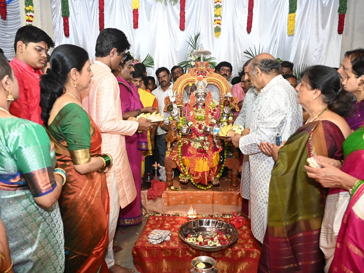 Sri_20Suguturu_20gangamma_20Jatara_20Grand_20Celebrations_20In_20punganur__20_289_29.jpg 9
