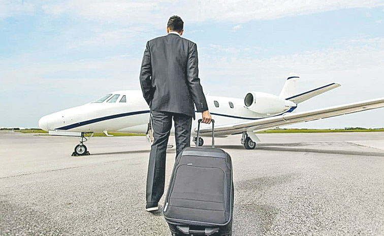 BILLIONAIRES-LEAVE-INDIA.jpg