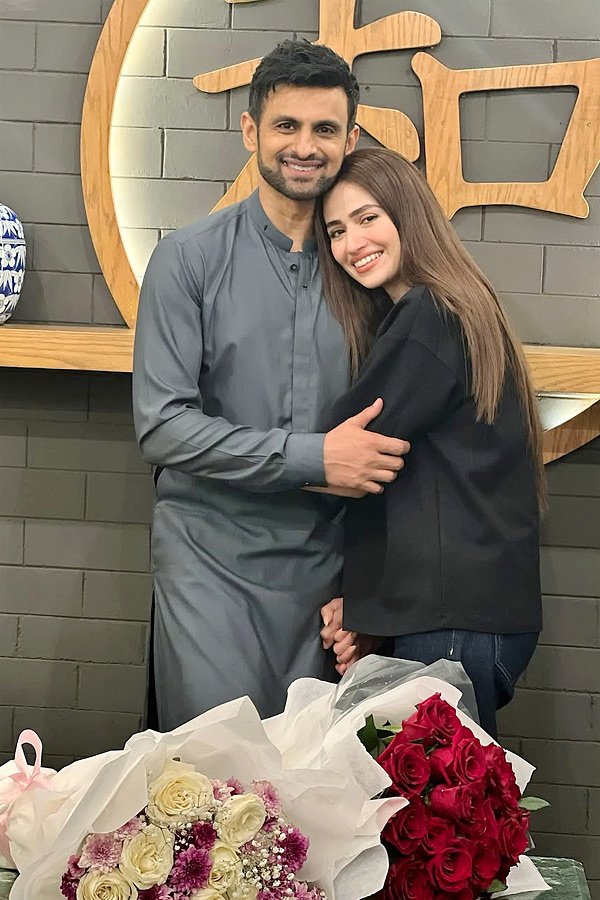 Shoaib_20Malik_20shares_20heartfelt_20message_20for_20Sana_20Javed_20on_20birthday_20Photos_20_283_29.jpg 4